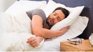 SLEEP YOUR WAY TO BIGGER BICEPS