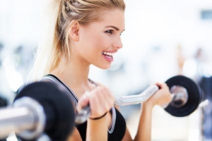 5 Reasons Why Women Should Lift Heavier – WITH DUMBBELLS and FREE WEIGHTS!