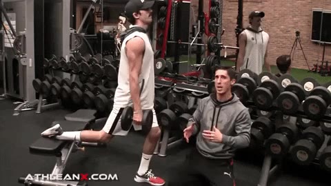 bulgarian split squat to train legs in all 3 dimensions